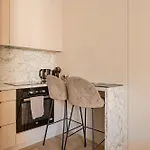 Located New Stylish In Old Town Apartamento Vilna