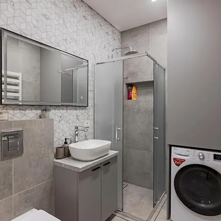 Located New Stylish In Old Town Appartamento *